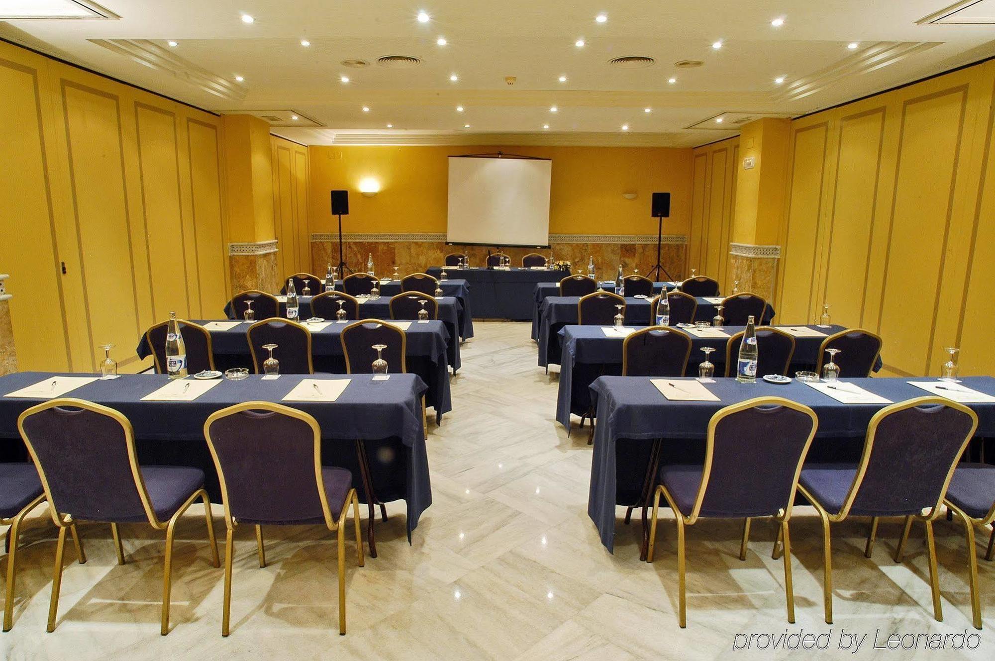 Exe Las Adelfas Córdoba Faciliteiten foto